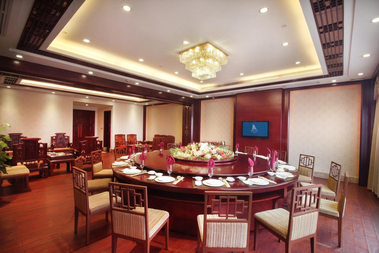 Huizhou Jinhuayue International Hotel Exterior photo