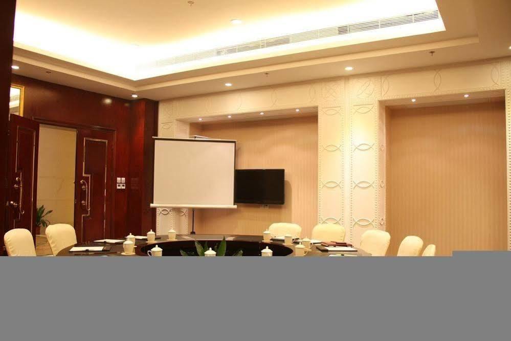 Huizhou Jinhuayue International Hotel Exterior photo