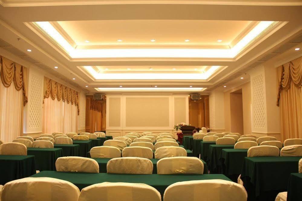 Huizhou Jinhuayue International Hotel Exterior photo
